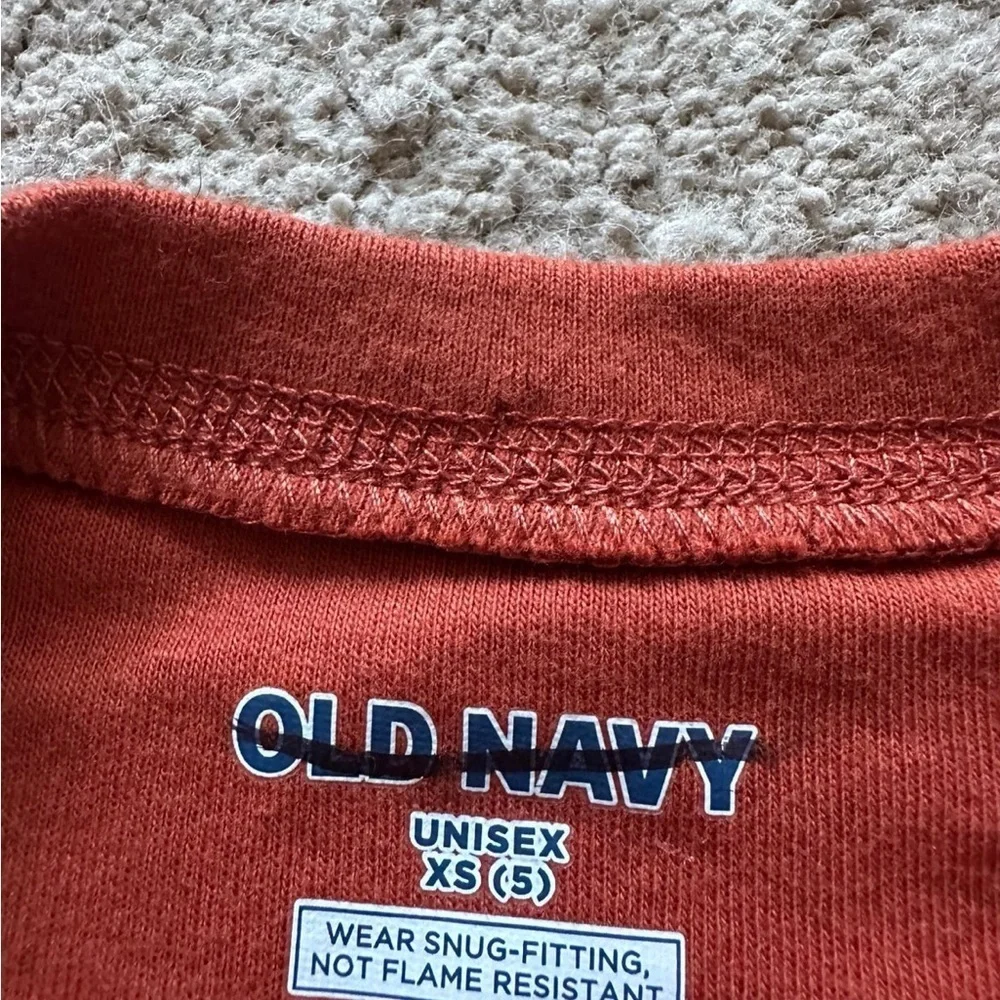 Girls Old Navy pajama set yxs 5 nwot